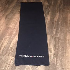 Tommy Hilfiger Mens navy blue scarf